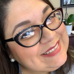 Meet your Posher, Erica